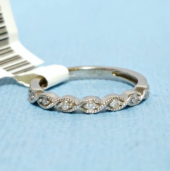 10K Gold 7 diamonds Milgrain Band Ring size 3.75 - Picture 3 of 12